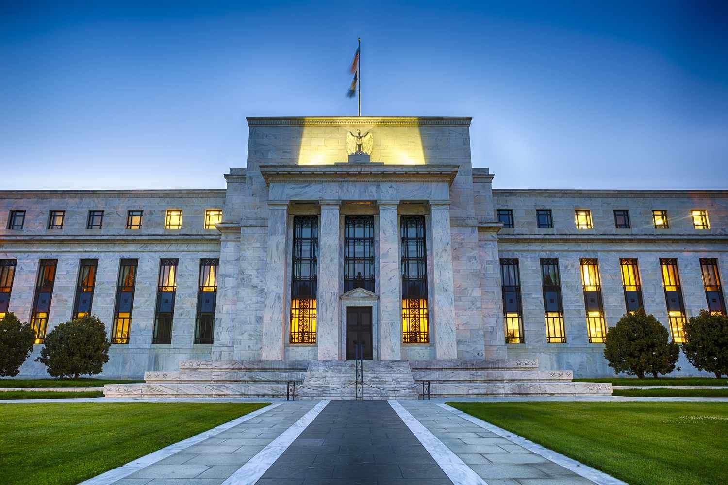 Perbedaan Sikap di The Fed Buat Probabilitas Pemangkasan Suku Bunga Desember Menurun
