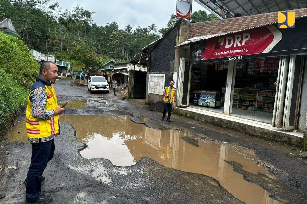 Lima Tahun Rusak, Jalan Pamegatan–Singajaya Akhirnya Diperbaiki Pemerintah Pusat