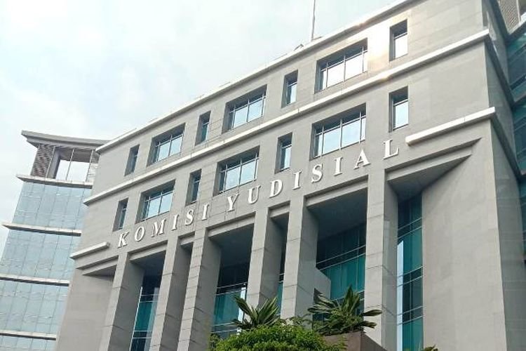 DPR Setujui 7 Calon Anggota KY Periode 2025-2030