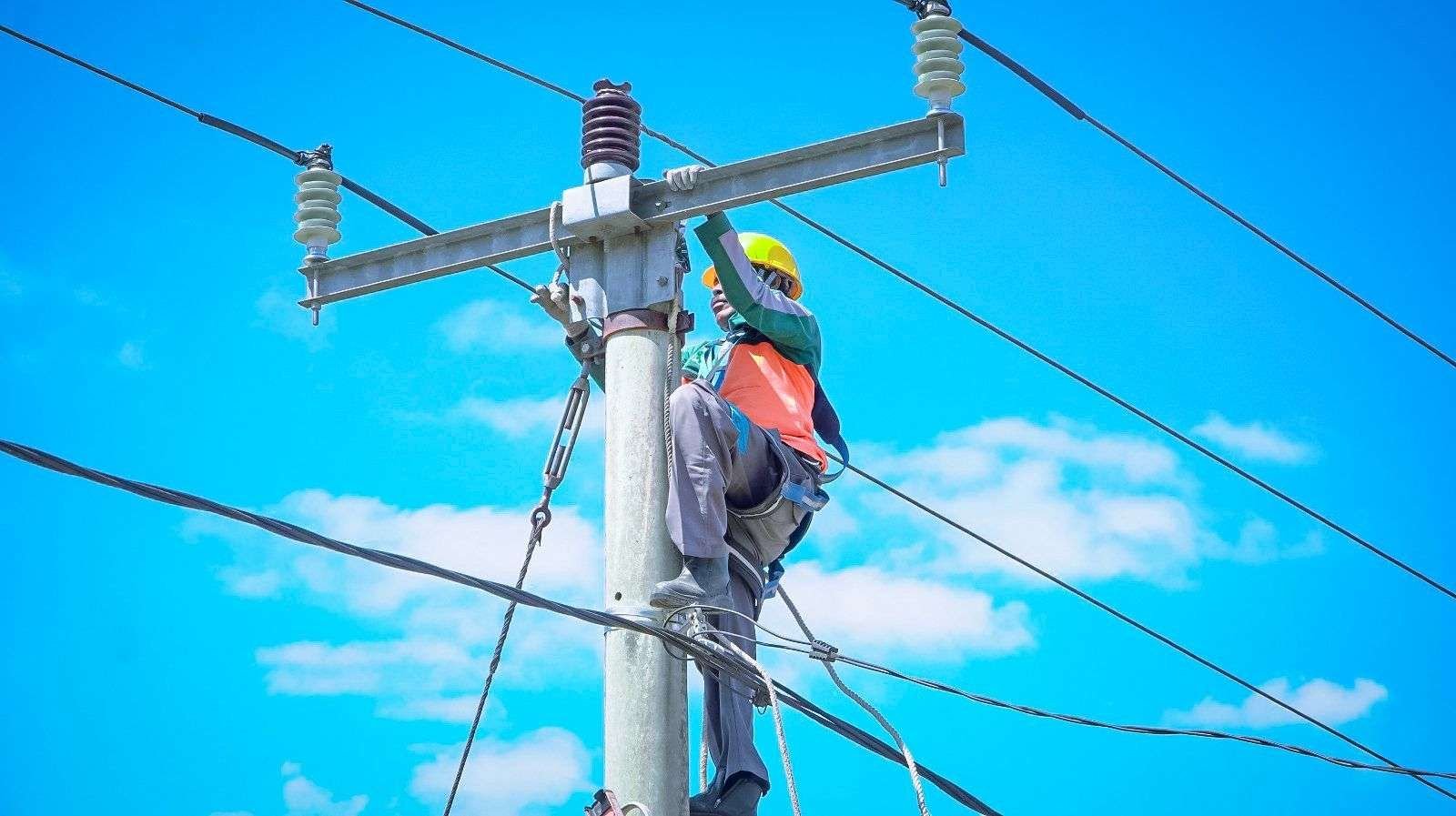 Pasokan Listrik di Semeru Kembali Normal 100 Persen Usai Erupsi