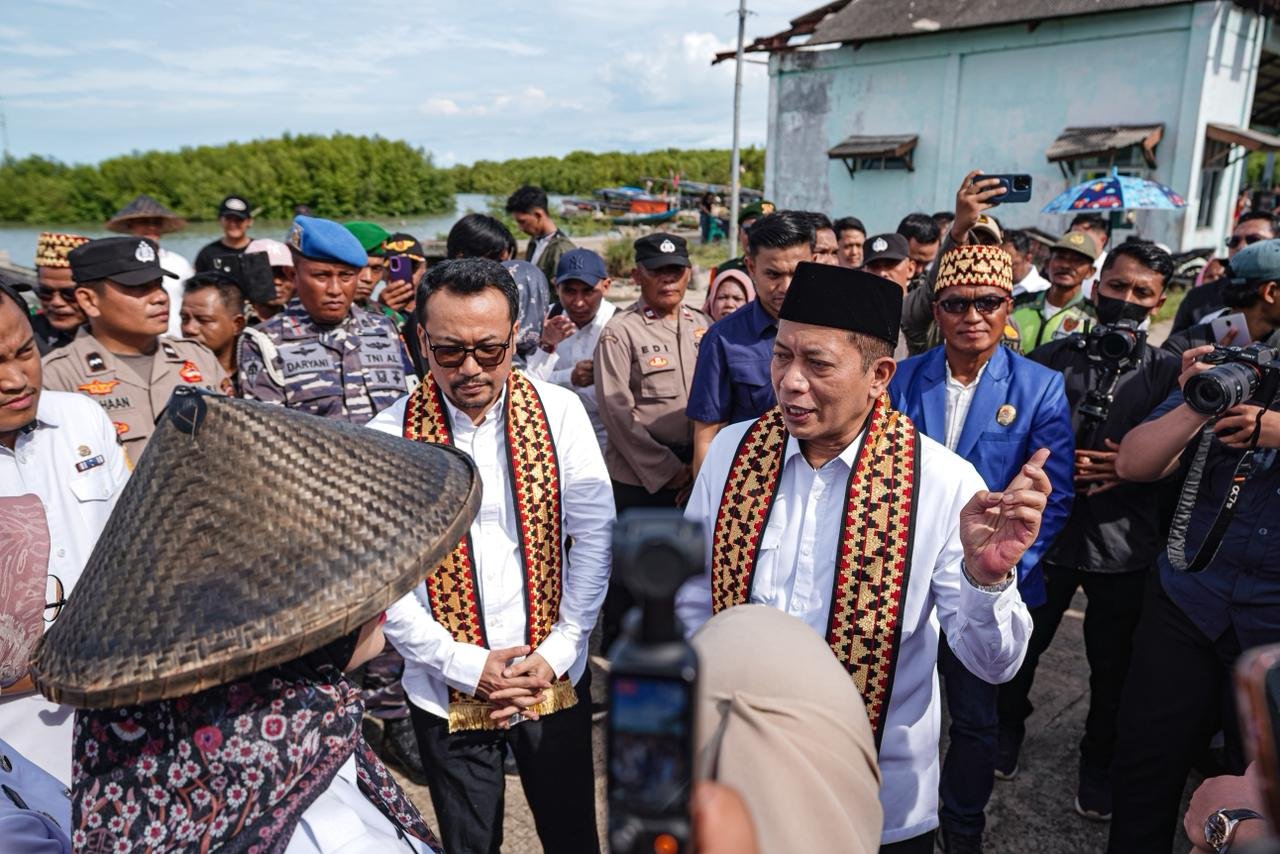 Menkop Ferry Juliantono Dorong SPBU Nelayan Berbasis Koperasi untuk Perkuat Ekonomi Maritim