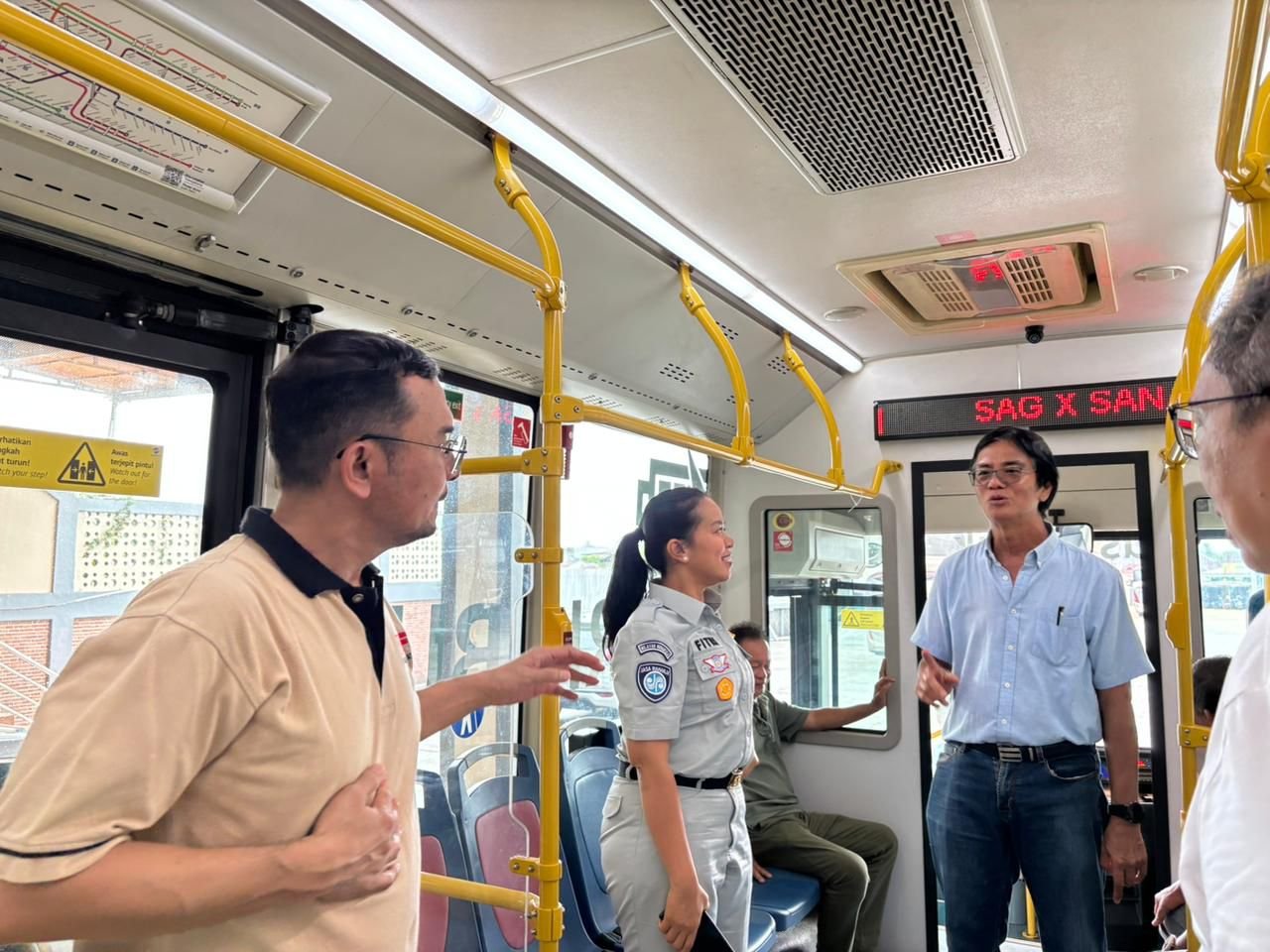 Dukung Transportasi Ramah Lingkungan dan Berkeselamatan, Kakanwil Jasa Raharja Bengkulu Jajal Bus Listrik PO SAN
