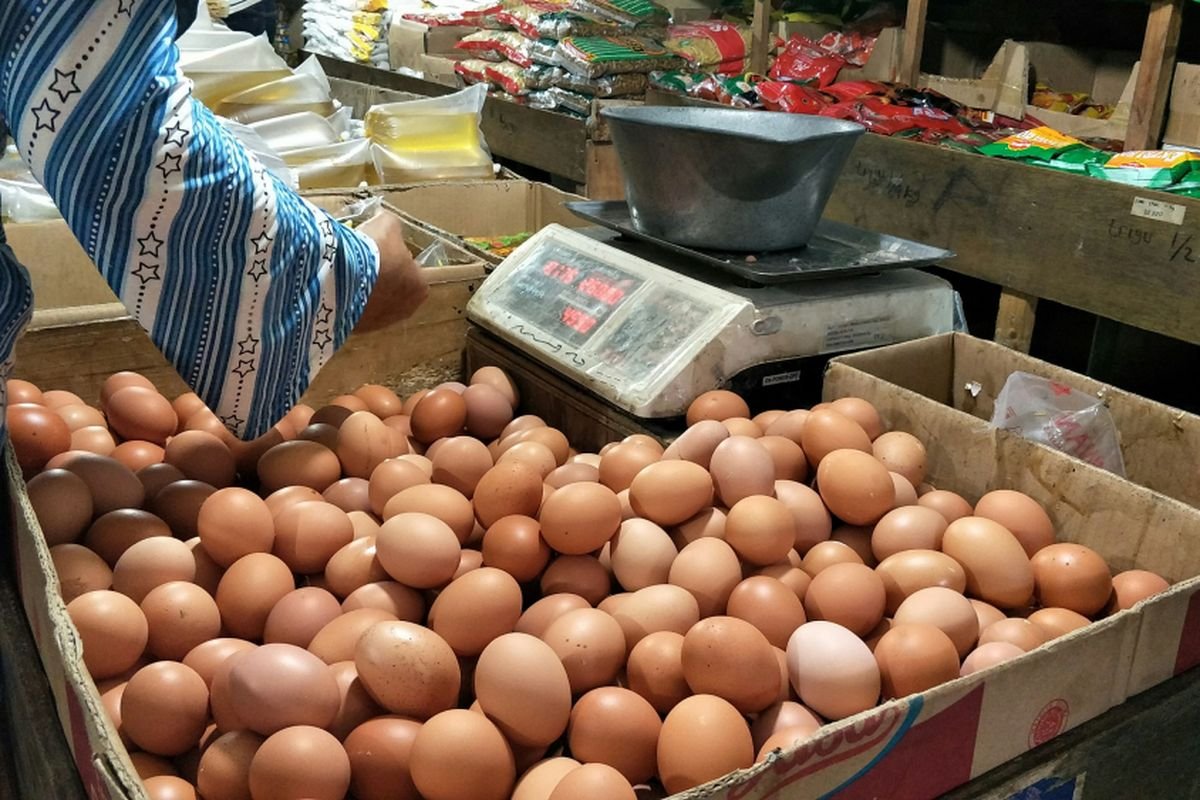 Update Harga Pangan: Cabai Rawit Merah dan Telur Ayam di Pasar Rp67.300 dan Rp32.750 per Kg