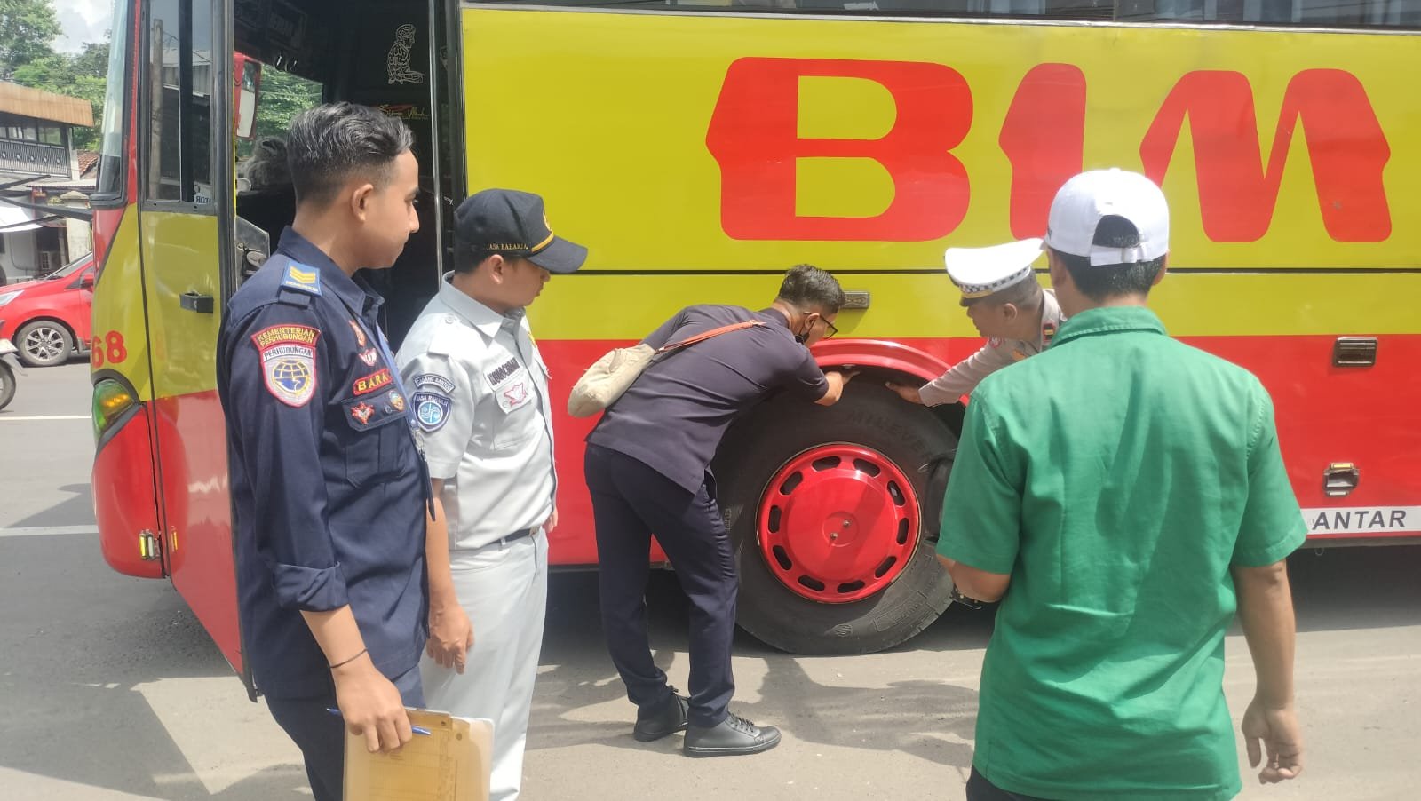 Jasa Raharja Kantor Wilayah Banten Turut Serta dalam Kegiatan Rampcheck Kendaraan Angkutan Umum di Kota Serang