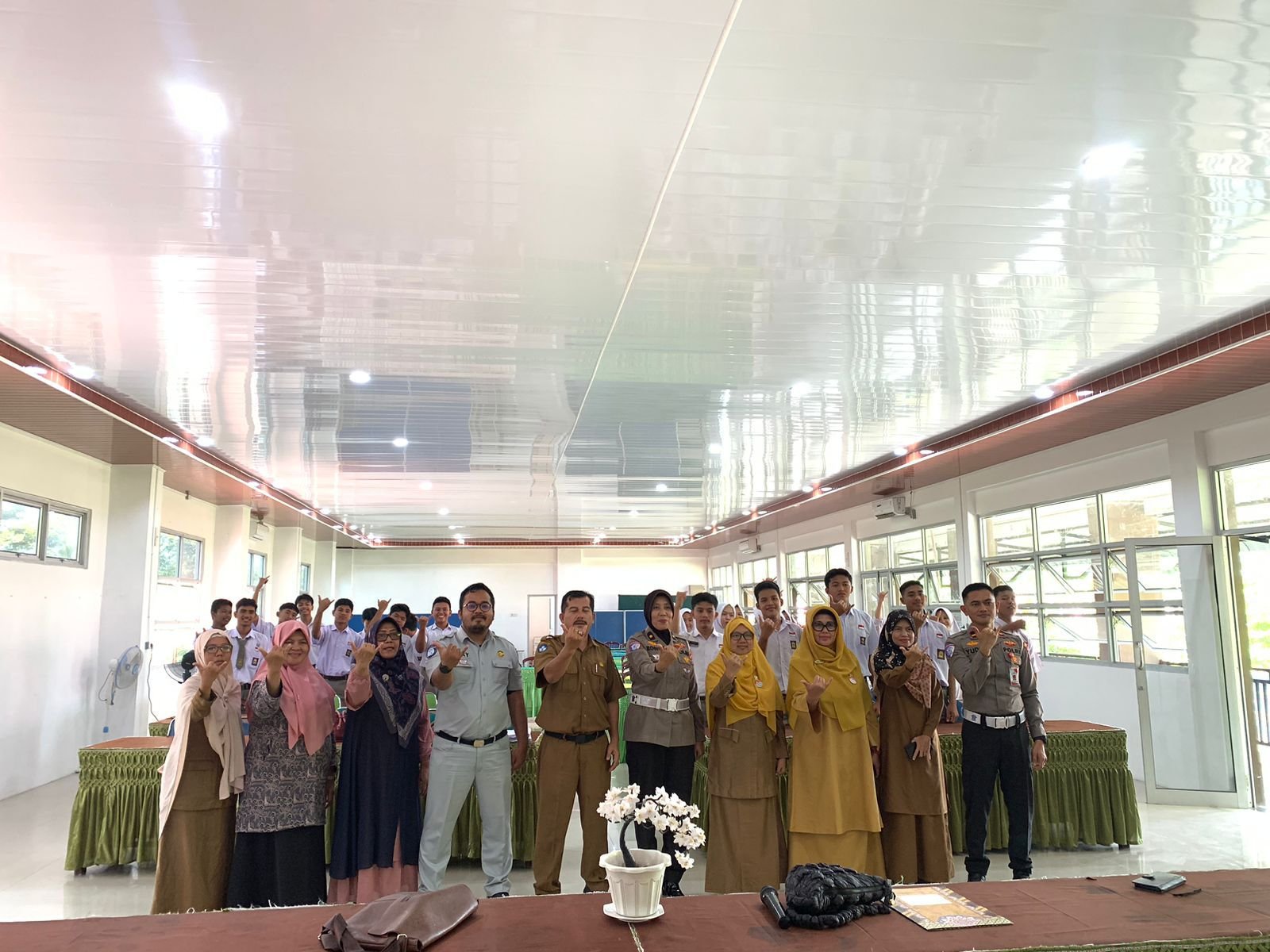 Jasa Raharja Sumatera Barat Bersama Ditlantas dan Dinas Pendidikan Edukasi Pelajar di Padang Pariaman tentang Keselamatan Berlalu Lintas