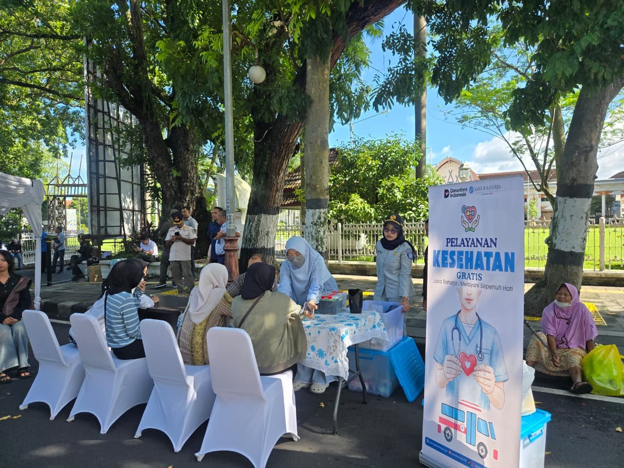 Jasa Raharja NTB Berikan Pelayanan Kesehatan Gratis bagi Peserta Mudik Gratis Pemprov NTB