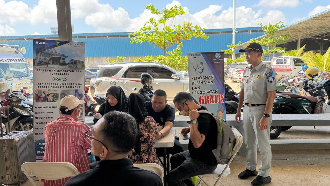 Himbau Keselamatan Lalu Lintas Jasa Raharja Kepri Gelar Pemeriksaan Kesehatan PAM Lebaran di Sejumlah Pelabuhan di Kota Batam