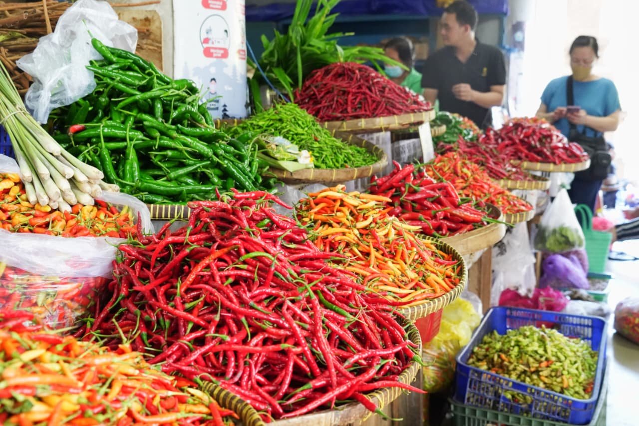 Harga Pangan Hari Ini: Cabai Rawit Merah Tembus Rp91.700 per Kg, Ayam Rp39.800 per Kg