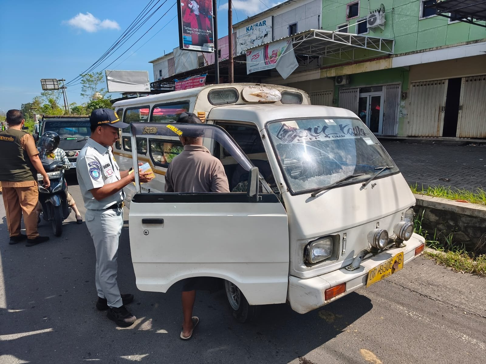 Jasa Raharja NTB Ikuti Operasi Gabungan Samsat Praya, Dorong Kepatuhan Pajak dan Tertib Lalu Lintas