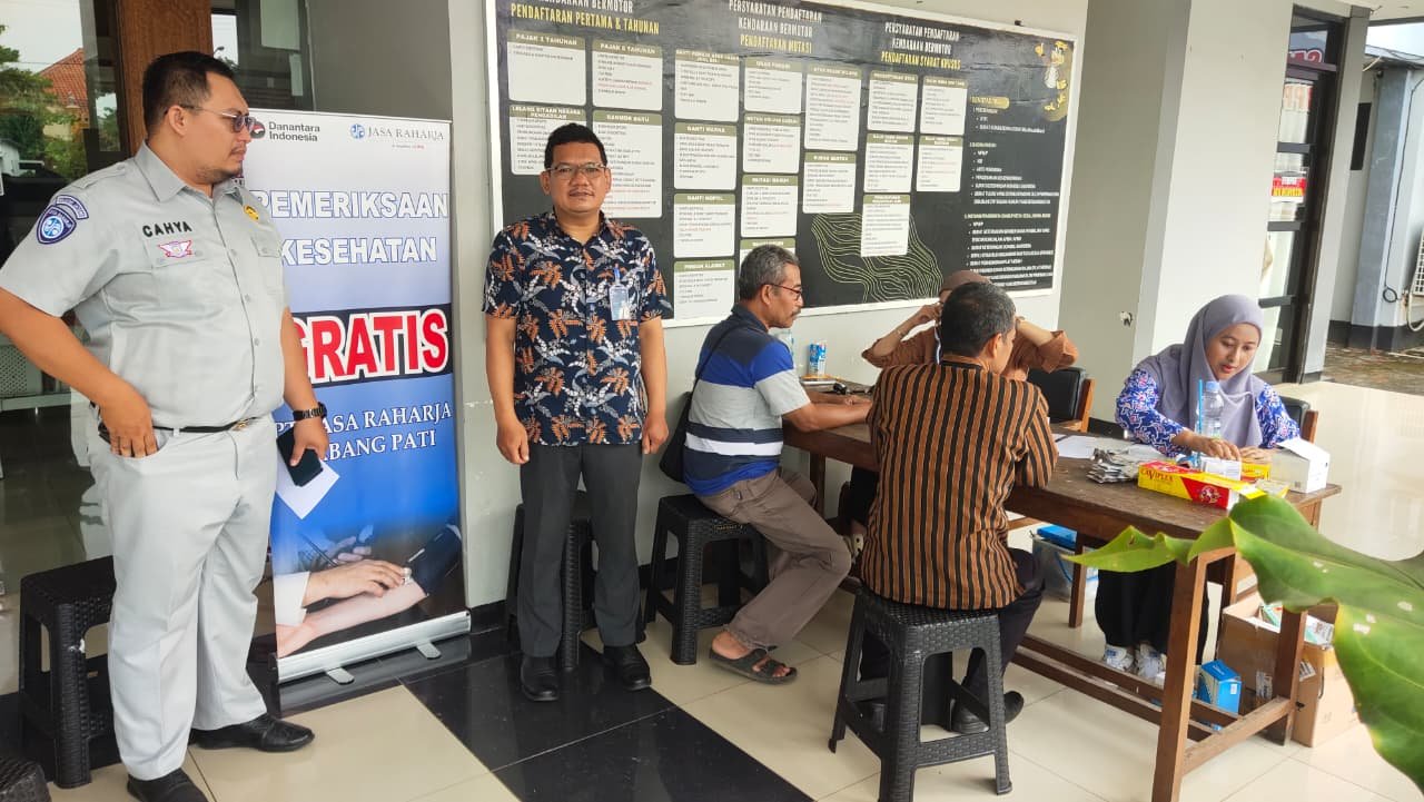 Jasa Raharja Cabang Pati Gelar Pengobatan Gratis di Kantor Samsat Jepara