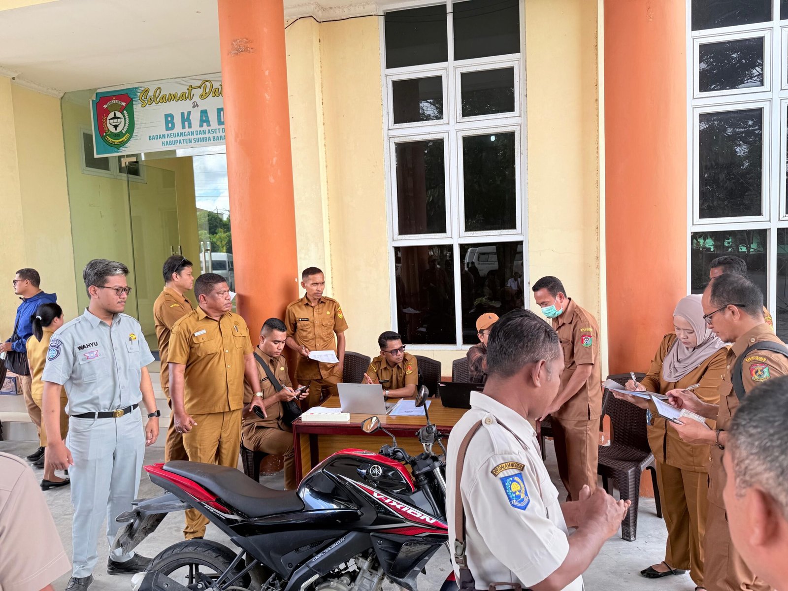 Tertib Administrasi dan Optimalisasi Aset Daerah, Apel Kendaraan Dinas Digelar di Sumba Barat