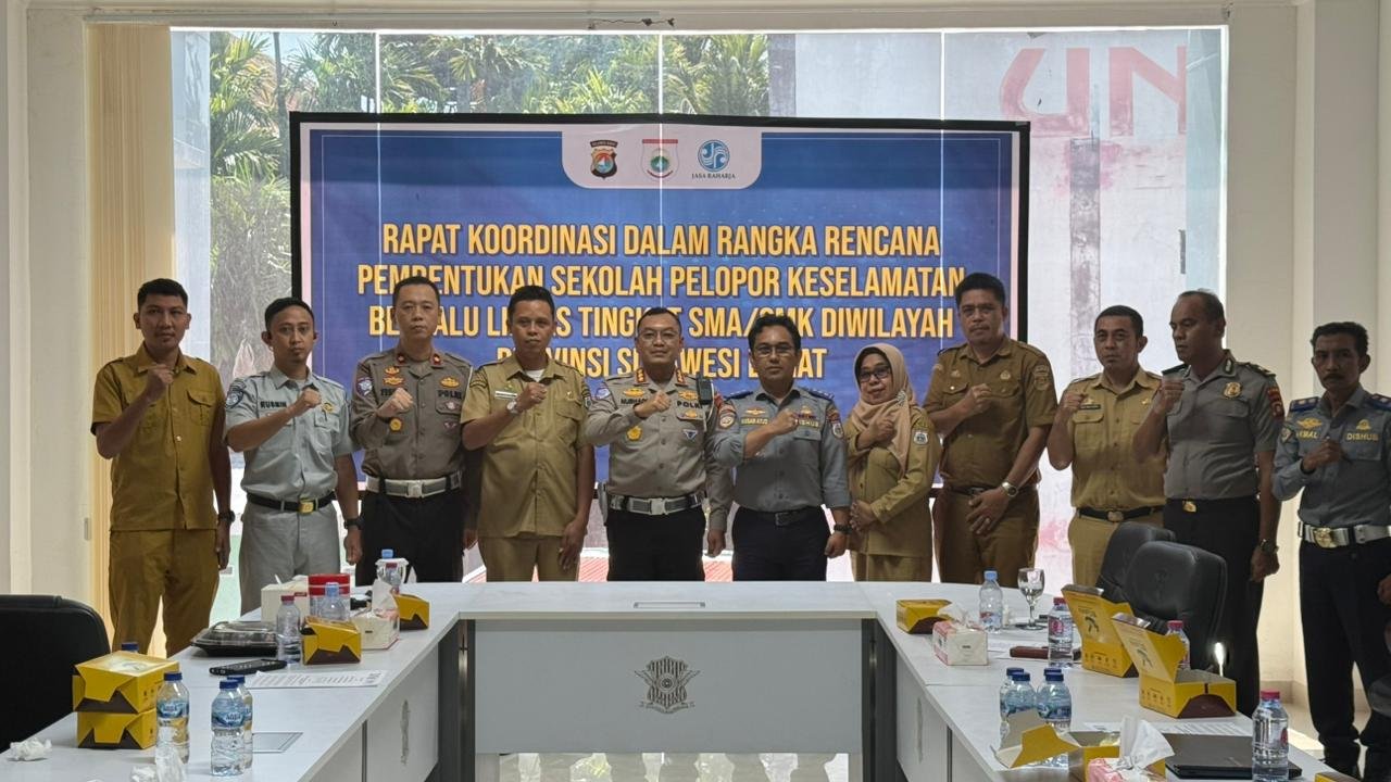 Jasa Raharja Cabang Mamuju Ikuti Rapat Koordinasi Pembentukan Sekolah Pelopor Keselamatan Berlalu Lintas Tingkat SMA/SMK di Sulawesi Barat