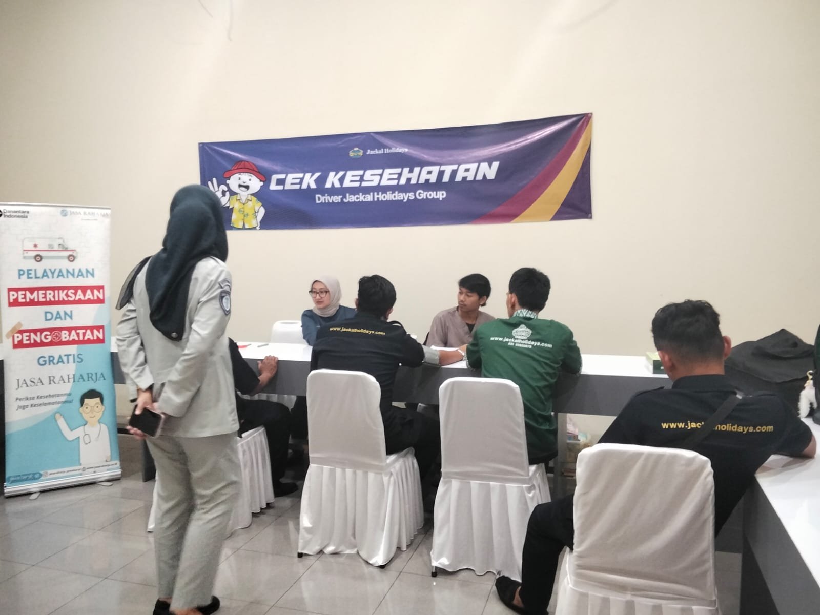 Jasa Raharja Jabar Gelar Pengobatan Gratis MUKL di PO Jackal Holidays sebagai Apresiasi Kepatuhan Iuran Wajib