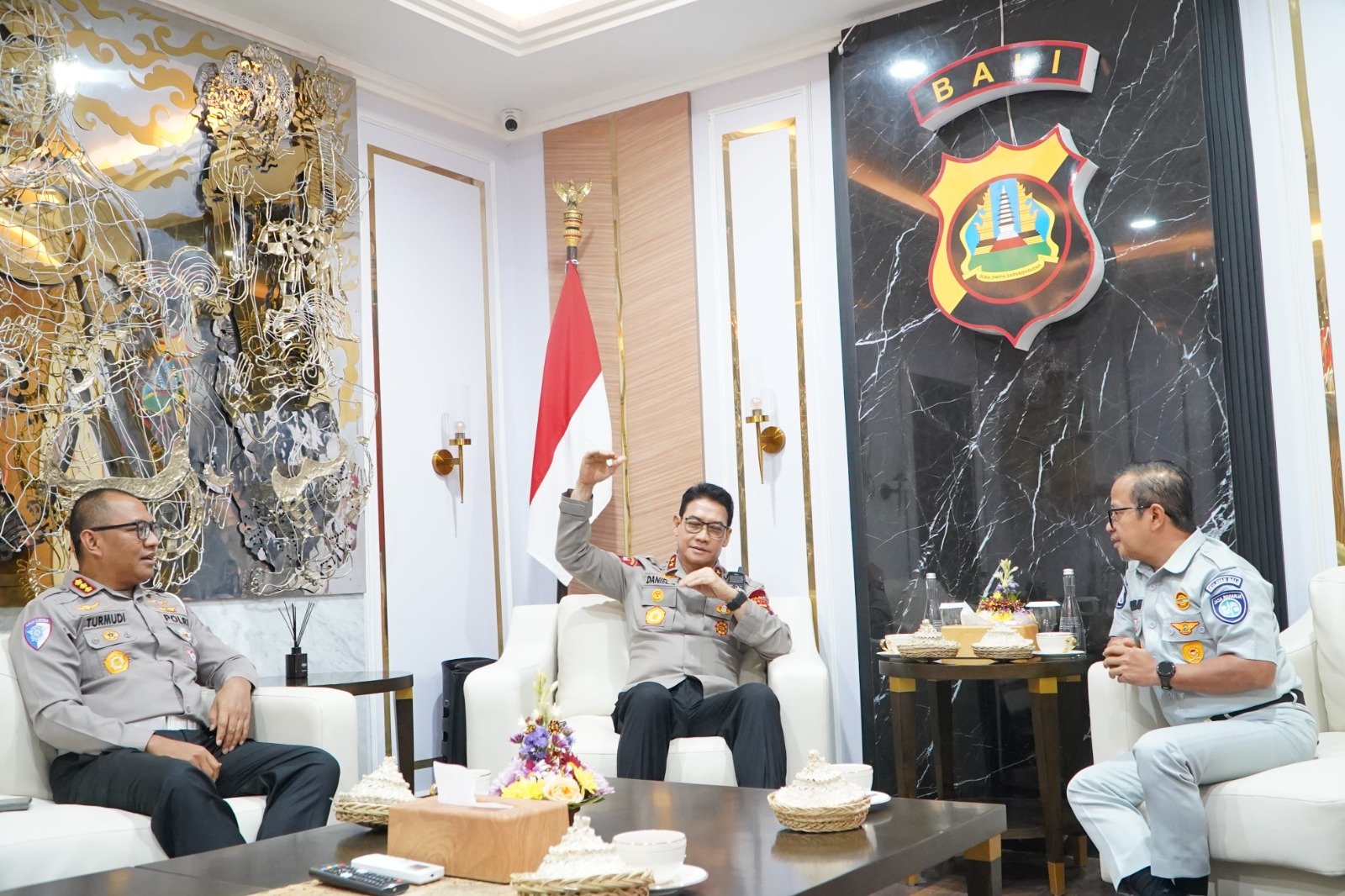 Perkuat Kepatuhan dan Layanan, Jasa Raharja Bali dan Polda Bali Tingkatkan Sinergi