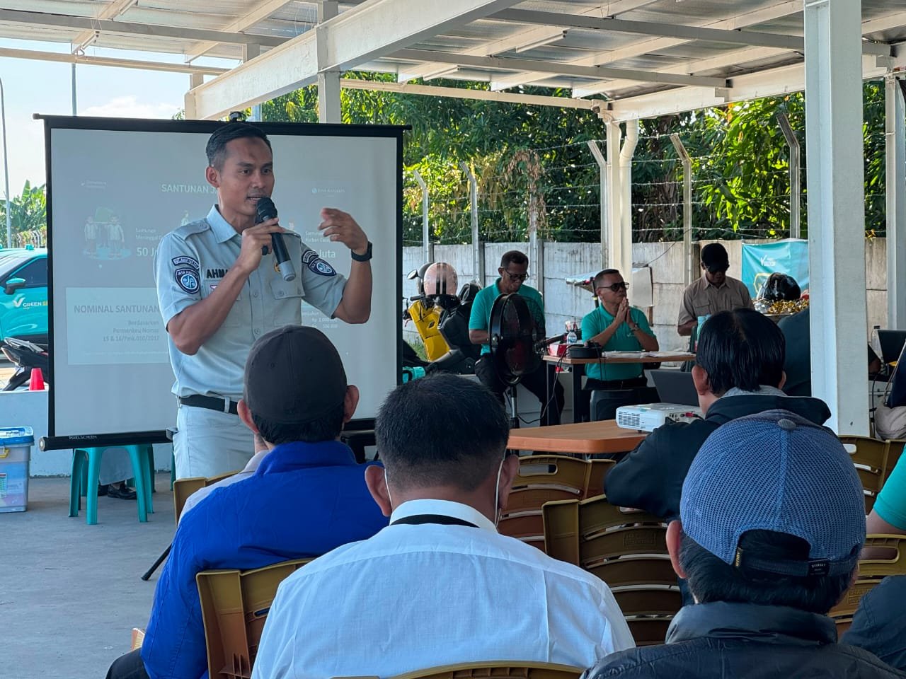 Jasa Raharja Sulsel Turun Langsung ke Pool PT Green SM, Pastikan Pengemudi Paham Hak Perlindungan dan Nikmati Diskon Pajak