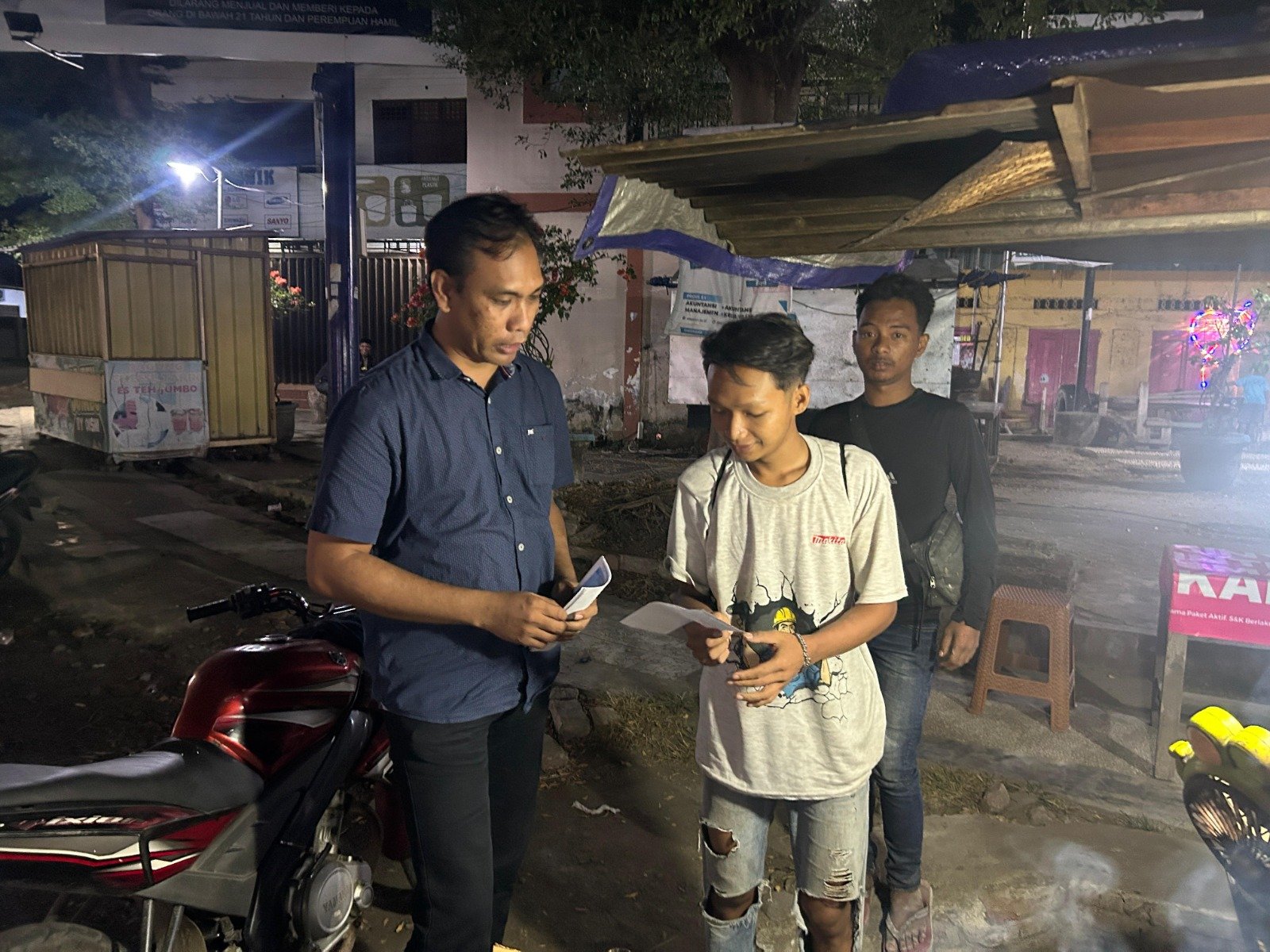 Melalui Samsat Night, Jasa Raharja Cabang Sumbawa Gencarkan Sosialisasi Relaksasi PKB