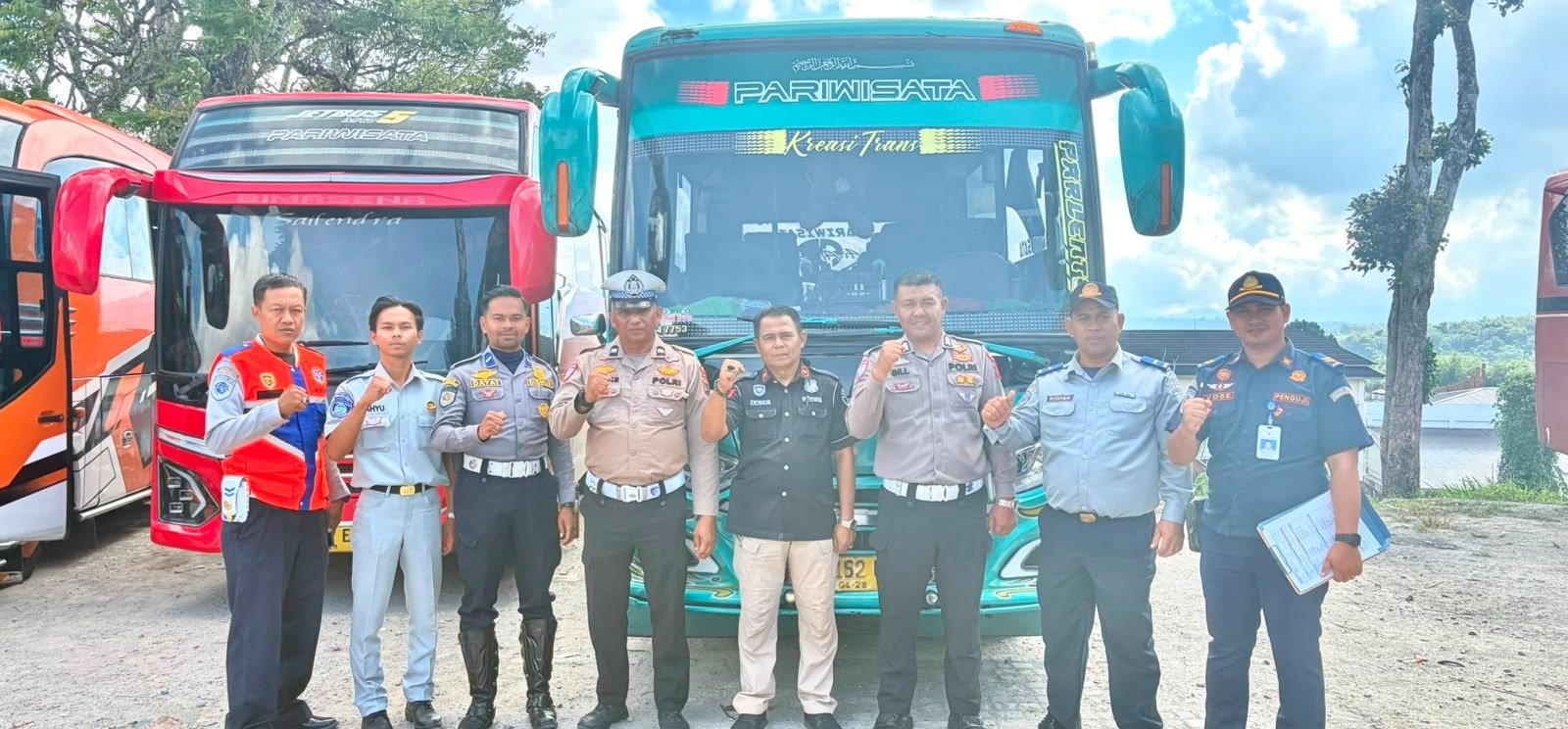 Jasa Raharja Sumbar Bersama Stakeholder Laksanakan Ramp Check Kendaraan Angkutan Umum di Bukittinggi